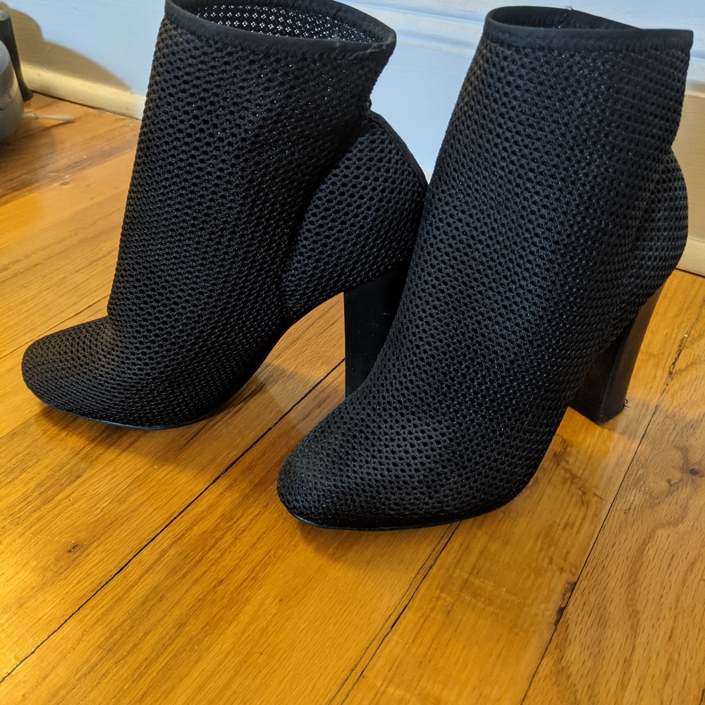 Aldo Black Booties Size 7 - Picture 2 of 4